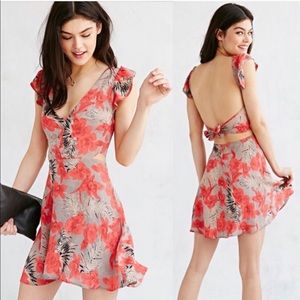 NEW For Love & Lemons Hula Dress in Red Orchid XS